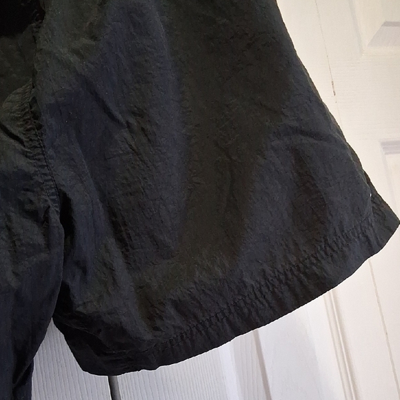 Nike Women's Black Athletic Shorts - Picture 4 of 9